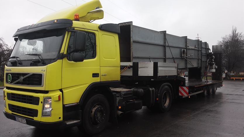 przyjazna Transport specjalistyczny, Olespol Sp. z o. o. Rozładunek, załadunek podkładów kolejowych. Opał. Transport specjalistyczny, Olesno