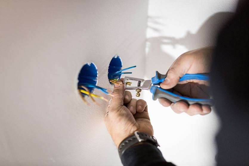 przyjazna Instalacje elektryczne - usługi, Usługi Elektryczne Mateusz Głód, Świebodzice