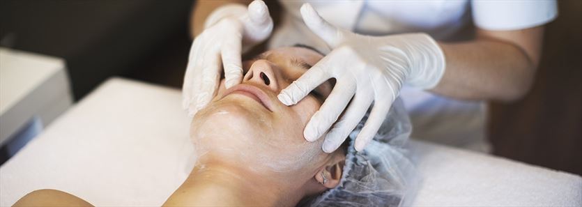 Pielęgnacja dłoni i stóp, Kosmetyczka Podolog - Salon Urody Diamond - Milena, Jawor