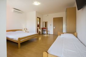 wynajem pokoi, Wczasy Dla Grup Zorganizowanych Beata Mrozowska, Karpacz