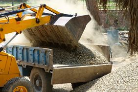 pospółka, Transport kruszyw - Jan Poniewski, Strzeszów