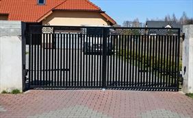 brama, Metalclass Krystyna Świerczyńska, Tokary