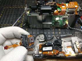 Czyszczenie filtra matrycy, Fotoplastikon - Naprawa Sprzętu Fotograficznego, Wrocław