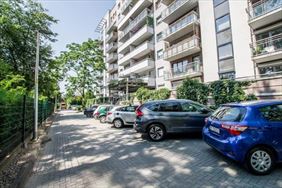 parking przy kancelarii, Barbara Giedrojć Kancelaria Notarialna, Wrocław