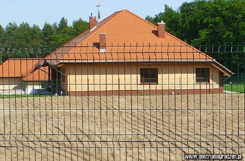 Systemy grodzeniowe dla posesji prywatnych, firm i powierzchni publicznych