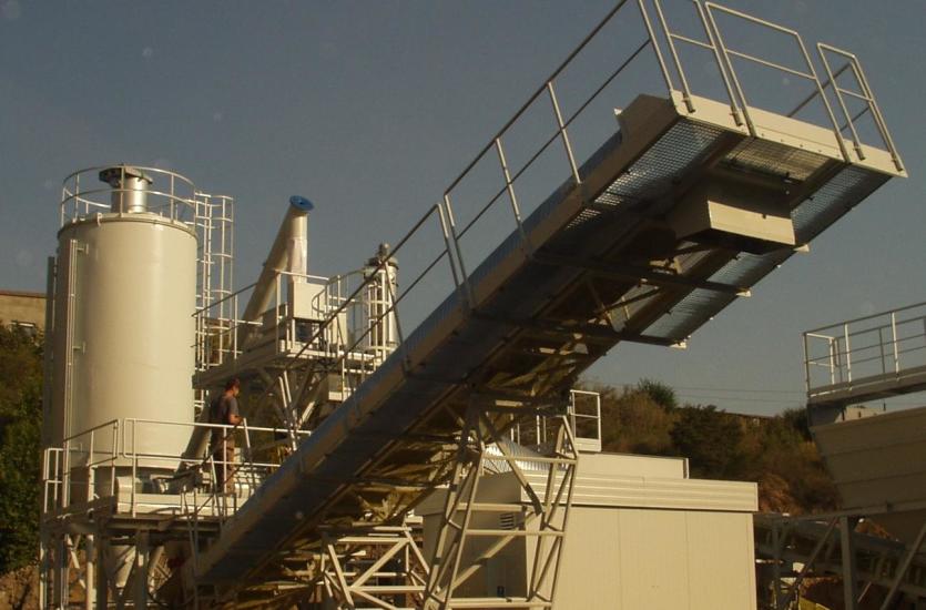 Planujesz zakup węzłów betoniarskich? Sprawdź ofertę Metal-Chem!