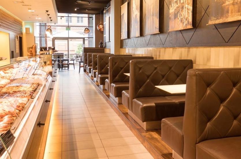 Meble tapicerowane dla lokali gastronomicznych – KP-STOLARSTWO