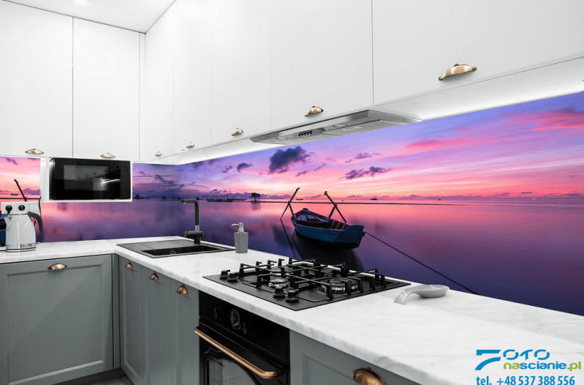 Jak odmienić kuchnię przy pomocy paneli szklanych? Jak odmienić kuchnię przy pomocy paneli szklanych?