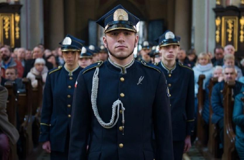 Dobre liceum akademickie krokiem do świetlanej przyszłości i kariery! Dobre liceum akademickie krokiem do świetlanej przyszłości i kariery!