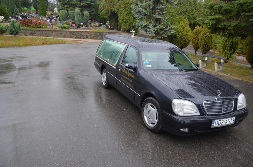 Transport zwłok z zagranicy – jakich formalności należy dopełnić? Transport zwłok z zagranicy – jakich formalności należy dopełnić?