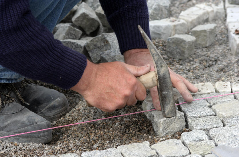 Kostka brukowa granitowa czy betonowa? - Betbruk Krzysztof Dziadkowiec 