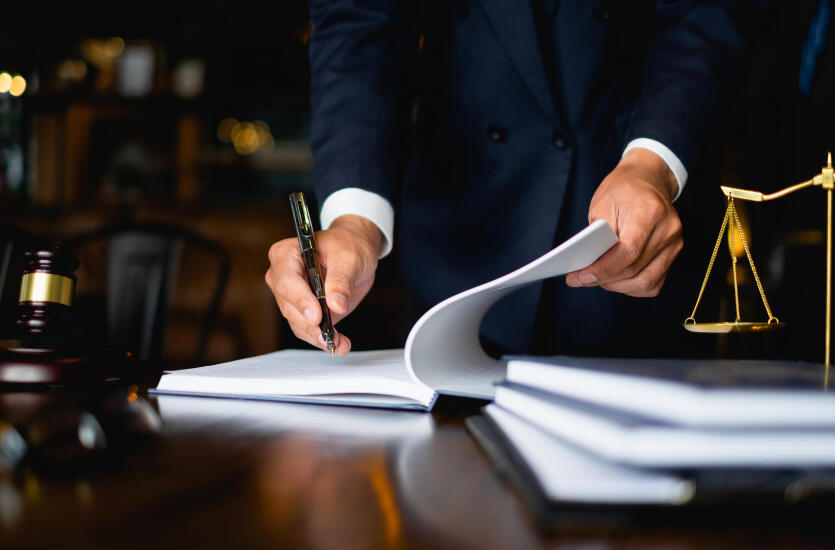 Pomoc prawną dla przedsiębiorców zapewnia Krzysztof Chrzanowski Radca Prawny