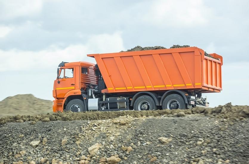 Charakterystyka wywrotki trójstronnej. Zalety względem innych środków transportu Charakterystyka wywrotki trójstronnej. Zalety względem innych środków transportu