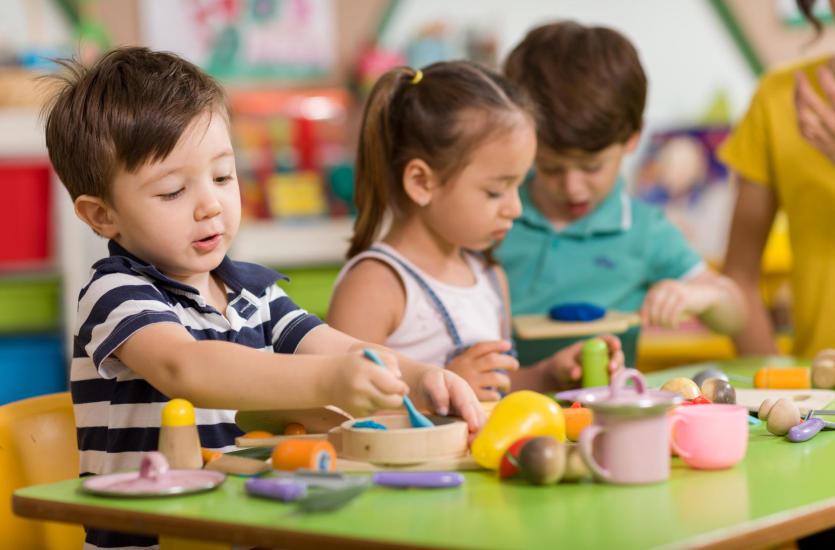 Jaki jest najlepszy wiek dziecka na rozpoczęcie edukacji Jaki jest najlepszy wiek dziecka na rozpoczęcie edukacji