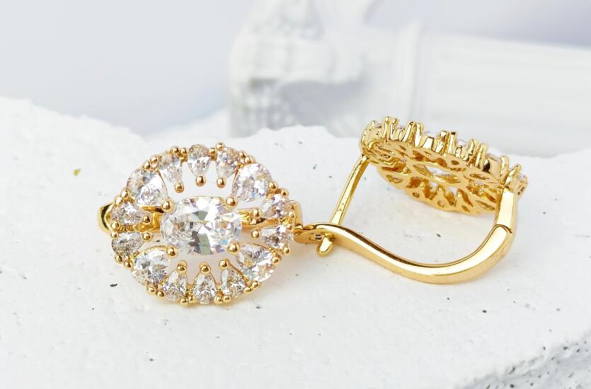 Jak dobrać właściwą biżuterię? Z marką Resin Art wybierzesz coś dla siebie