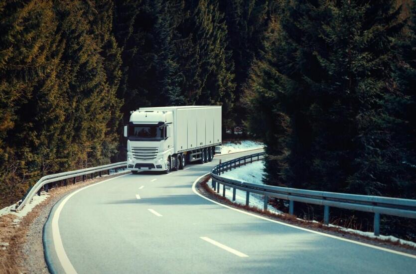 Dlaczego warto sprzedać samochód ciężarowy do skupu LUKASEN?