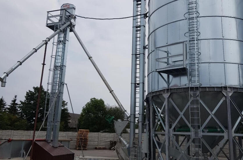 Przenośniki kubełkowe z KBKS Poland jako efektywny sposób transportu materiałów sypkich