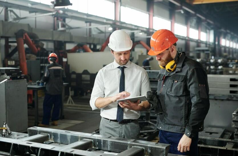 Rola ekspertyz technicznych z firmy HAK Spółka z o.o. w utrzymaniu bezpieczeństwa dźwignic