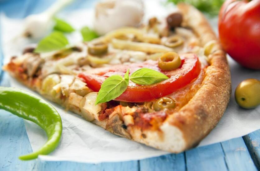 Fast food w Pod Zegarem w Jędrzejowie - pyszna pizza, kebab i zapiekanki