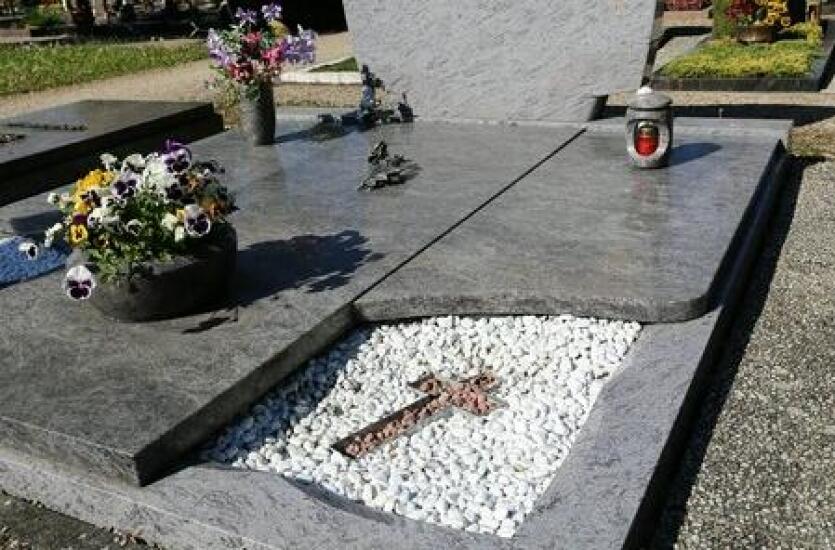 Wybór elementów do grobowca rodzinnego