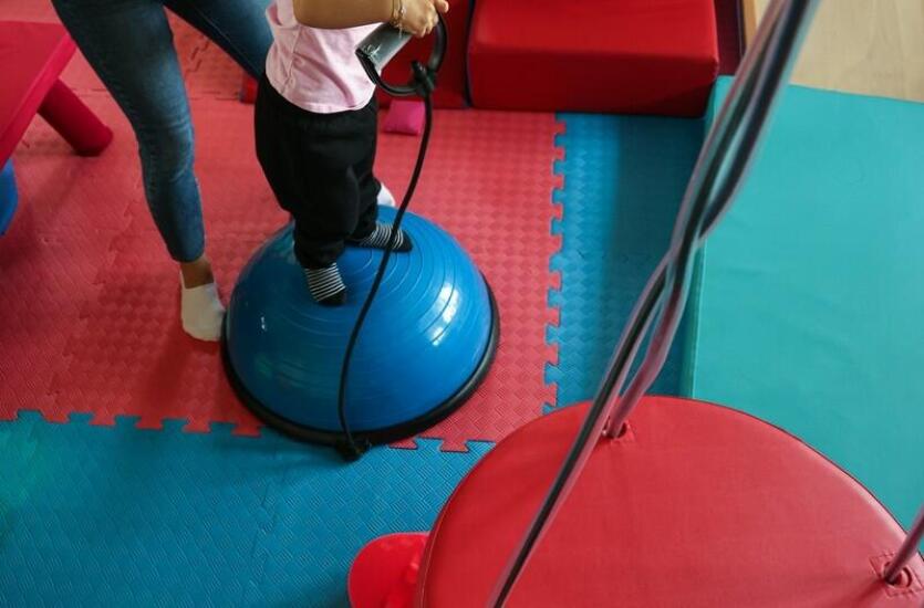 Usługi rehabilitacyjne dla dzieci w Łodzi - Pewnym krokiem Usługi rehabilitacyjne dla dzieci w Łodzi - Pewnym krokiem