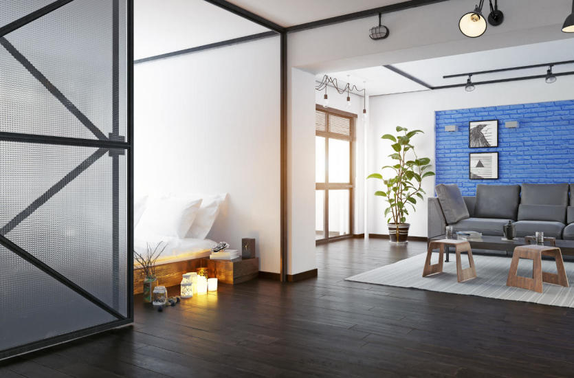 Двери в мансардном исполнении. Какие изделия из дерева выбрать?