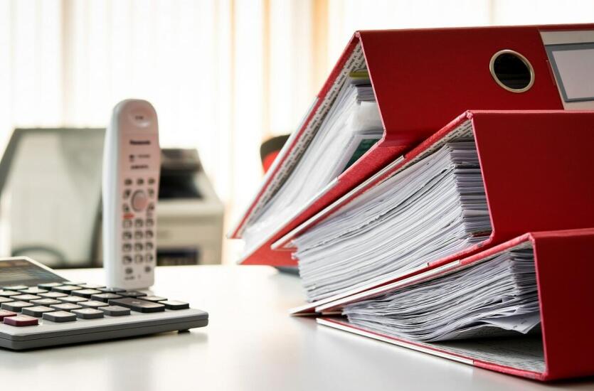 Czerwona teczka – innowacyjne wsparcie w ubezpieczeniach