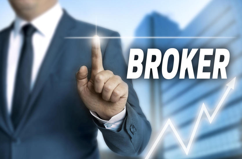U kogo się ubezpieczać? Broker czy agent ubezpieczeniowy? Poradnik U kogo się ubezpieczać? Broker czy agent ubezpieczeniowy? Poradnik
