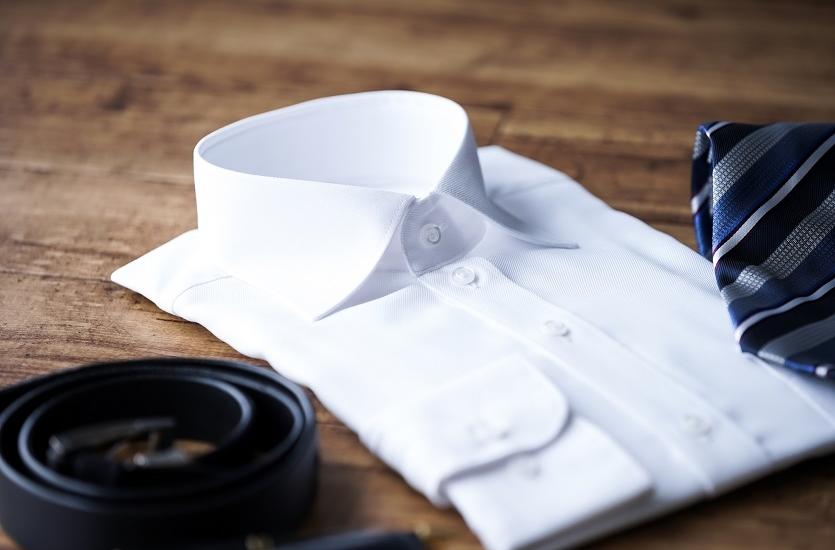 Jak dopasować koszulę do garnituru?
