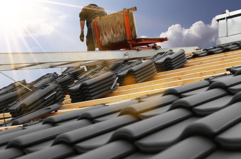 Jakie są największe zalety dachówki ceramicznej?