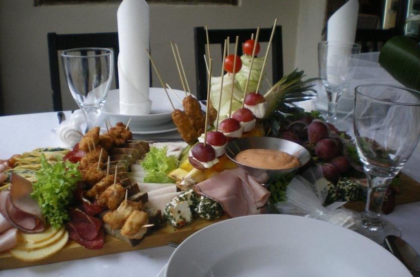 Dania kuchni polskiej jako podstawa menu na imprezach okolicznościowych Dania kuchni polskiej jako podstawa menu na imprezach okolicznościowych
