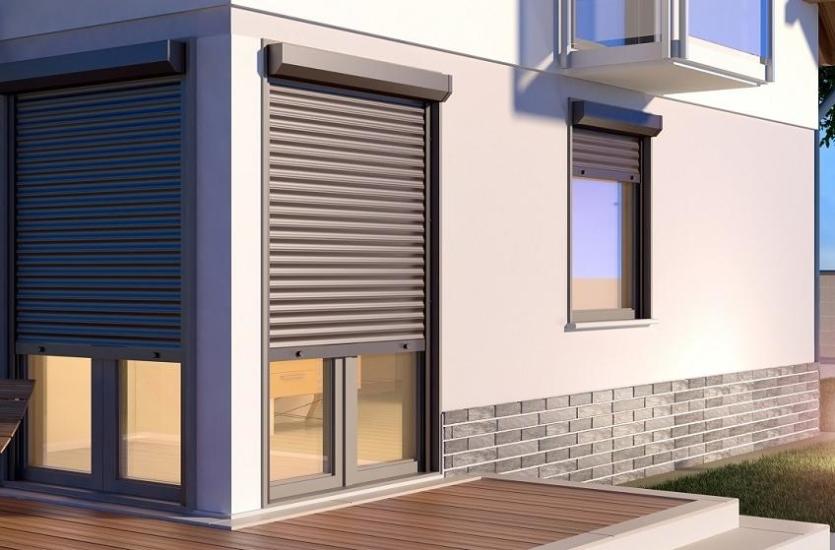Żaluzje fasadowe jako element zabezpieczenia posesji