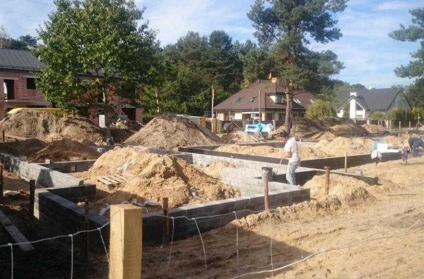 Zasady geodezyjnego tyczenia obiektów architektonicznych Zasady geodezyjnego tyczenia obiektów architektonicznych