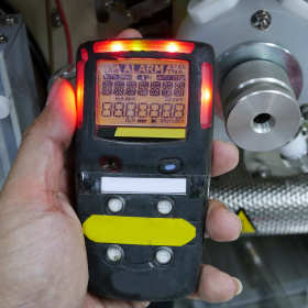 Wybierz profesjonalny detektor i miernik gazu razem z firmą Krolpol Safety