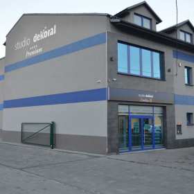 Farby i tynki silikonowe z oferty Zakładu usługowo-handlowego Okrzesik-Kolonko, jako idealne materiały elewacyjne