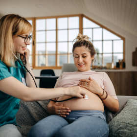 Opieka położnej Haliny Grudzień z Tarnobrzega w ciąży i po porodzie