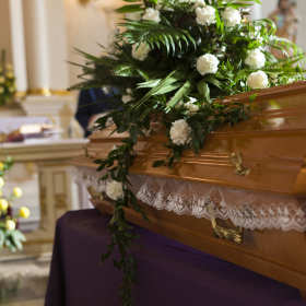 Formalności związane z pogrzebem – Sprawdź rekomendacje FHU Bernadeta Fuchs