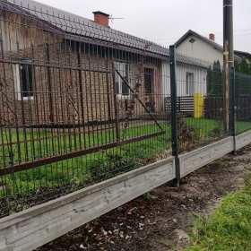 Planujesz montaż ogrodzenia z siatki? Zaufaj specjalistom z firmy BRAMAX!