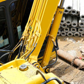 Naprawa siłowników żurawi HDS w LILLA-HYDRO