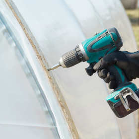 Praktyczny poradnik dotyczący tego, czym kierować się podczas zakupu wiertarki do gospodarstwa rolnego! Poznaj ofertę firmy Agro-Mar