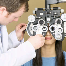Zakład Optyczny Lider Optyk podpowiada, jak często wykonywać badanie wzroku