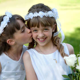 Jakie kwiaty z oferty Kwiaciarni Tamary Strzelczyk wybrać na Pierwszą Komunię Świętą? 