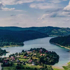  Całoroczne domki letniskowe nad Jeziorem Solińskim