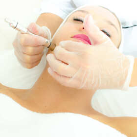  Mikrodermabrazja z zabiegiem pielęgnacyjnym w gabinecie kosmetycznym Evolution Salon Urody i SPA