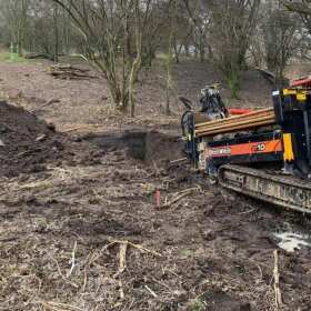 Jakie są zalety przewiertów sterowanych? Poznaj ofertę firmy Janusz Wilczek Przewierty Sterowane