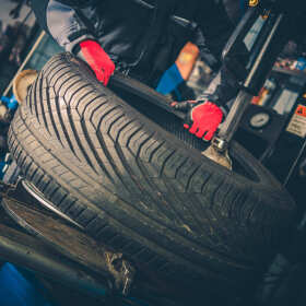 Wyważanie kół dla lepszej jazdy, czyli fachowe usługi wulkanizacyjne z firmą Gumimot