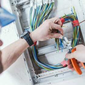 Elektro Instalator PPUH - Zasady poprawnego ułożenia instalacji elektrycznej