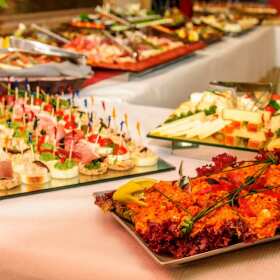 Firmy cateringowe – wzrost popytu na usługi gastronomiczne | Producent Wyrobów Garmażeryjnych Rafał Zaród