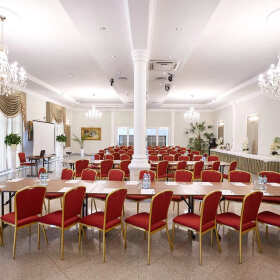 Konferencje w eleganckich salach Ośrodka konferencyjnego Parisel Palace