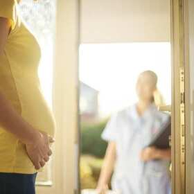 Opieka domowa kobiet ciężarnych - rola położnej środowiskowej. NZOZ Twoja Położna Ilona Lesiak